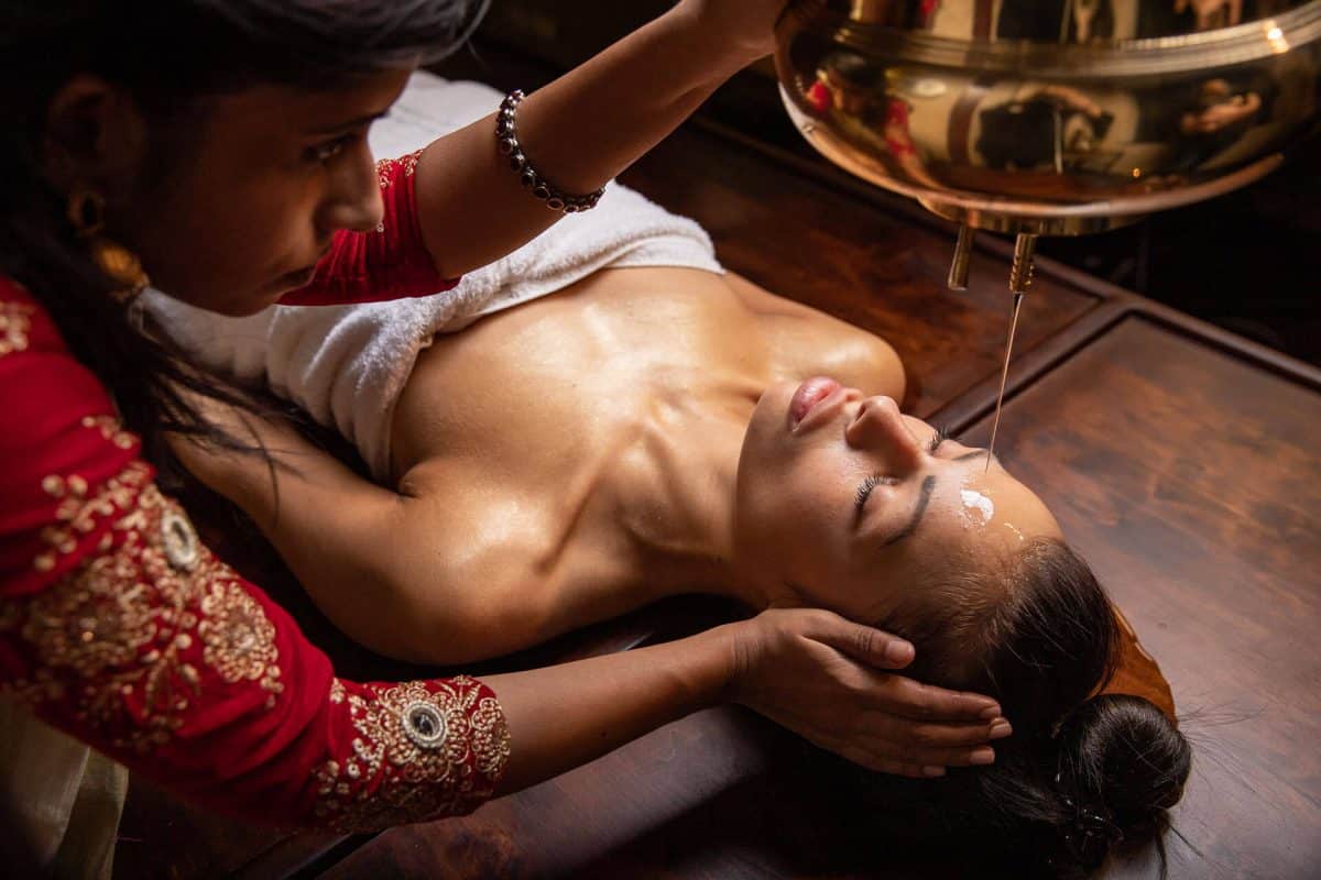 Experience Deep Relaxation: Benefits of Shirodhara Therapy
