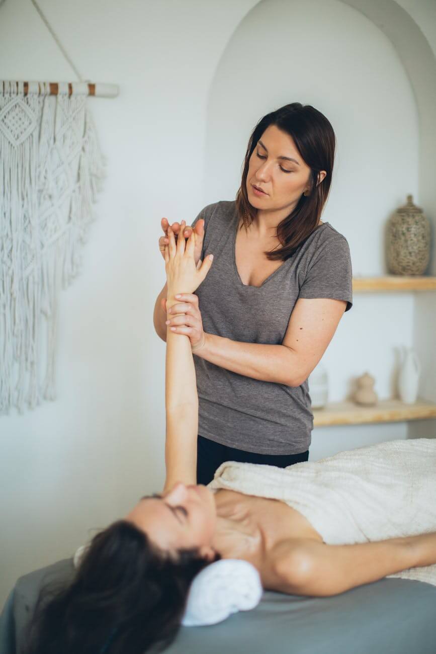 Relax and Unwind: Abhyanga Massage for Ultimate Relaxation